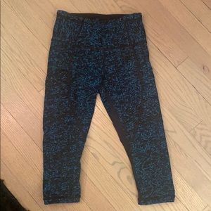 Lulu Capri leggings